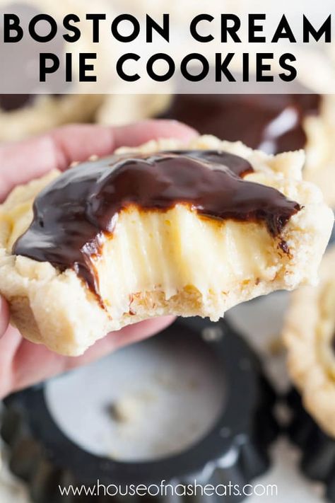 Boston Cream Pie Cookie Cups, Boston Crème Pie Cookie Bites, Authentic Boston Cream Pie, Chocolate Pie Cookies, Coconut Cream Pie Cookies, Things To Make With Half And Half, Boston Cream Cookies, Boston Cream Pie Cookies, Cold Pie Recipes