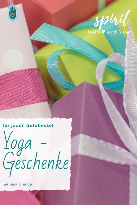 Du suchst tolle, achtsame Yoga Geschenke für Yogabegeisterte, Meditierende, Spirituelle egal ob zum Geburtstag, Weihnachten oder zu einem besonderen Anlass? Ich habe bewusst keine Kleidung oder Fachbücher ausgewählt, weil ich auch nicht wüsste, ob mein Yogalehrer diese schon hat oder was ihr/ihm passen würde. #yoga #meditation #geschenkideen #achtsamkeit #sprituell #meditation #fengshui #zen #buddha #bulletjournal #yogadeko #hochzeit #geburtstag #weihnachten #aufmerksamkeit #yogalehrerin #yogini Zen Buddha, Mental Training, Kundalini Yoga, Meditation Yoga, Pranayama, Yoga Meditation, Personal Trainer, Fat Loss, Fitness Tips