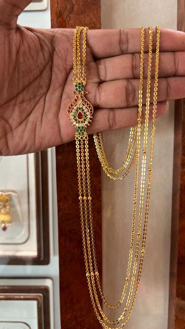 Chandraharam Designs Gold, Chandraharam Designs Indian Jewelry, Necklace Models Gold, Gold Jhumar Design, Mopu Designs Gold, Step Chains In Gold Indian, Chandraharam Latest Designs, Long Chain Necklace Gold Indian, Pagadala Chains