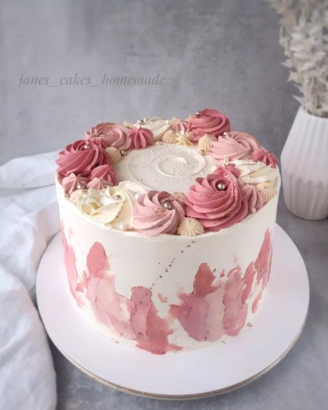 Simple Cake For Women, Simple Beautiful Cake Design, Mother Day Cakes, Cake Designs For Women, Simple Pink Birthday Cake, Simple Pink Cake, 9 Inch Cake, Birthday Cake For Women Simple, 12th Birthday Cake