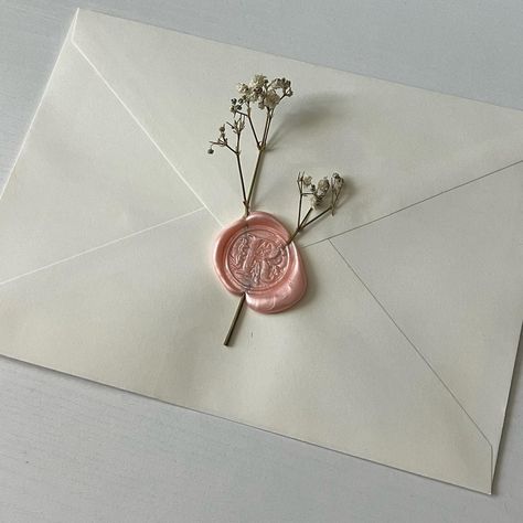 a love letter I wrote and sealed. 🤍 Love Gift Aesthetic, Wax Sealed Letters Aesthetic, Pretty Letter Ideas, Envelop Aesthetic, Pretty Cards Diy, Love Letter Craft, Cute Letter Envelope, Letter Inspo Aesthetic, Coquette Gift Ideas