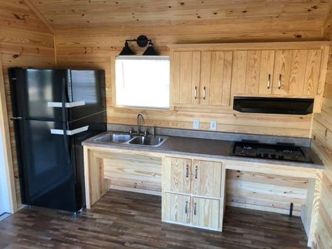 Alabama Custom Cabins Designed These Units to Be Handicap Accessible Wheelchair Kitchen Design, Accessible Tiny House, Wheelchair House Plans, Wheelchair House, Granny Unit, Barn House Kitchen, Accessible House Plans, Wheelchair Accessible Kitchen, Accessible House