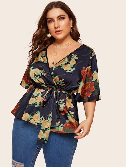 To find out about the [good_name] at SHEIN, part of our latest Plus Size Blouses ready to shop online today! Printed Blouses, Mode Kimono, Top Shein, Scallop Edge, Tie Front Blouse, Plus Size Fashion For Women, Wrap Blouse, Ladies Dress Design, Plus Size Blouses