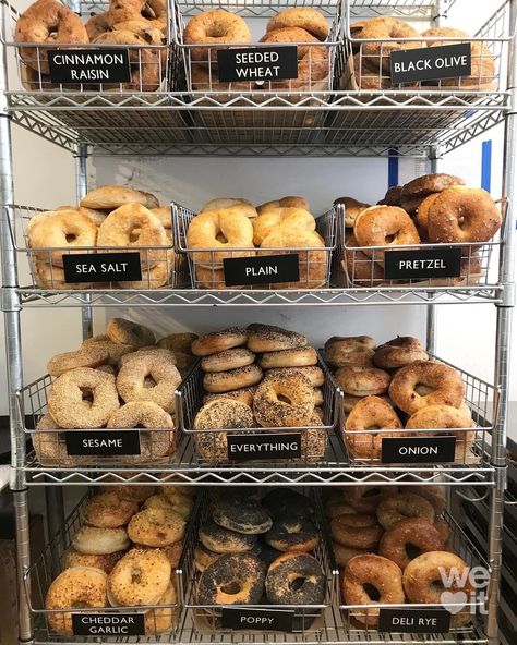 Eva Core, Bagel Bakery, Bagel Cafe, New York Bagel, Best Bagels, Bakery Kitchen, Bagel Shop, Bagel Sandwich, Cupcake Cake Designs