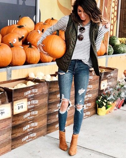 @thesisterstudioig// #fall #fallfashion #fallstyle #pumpkin Reflective Clothes, Sister Studio, Camel Coat Outfit, Camel Wool Coat, La Outfits, Winter Styles, Dressy Shirts, Fall Inspo, Popular Dresses