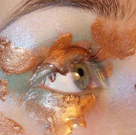 Make Up Inspiration, Beauty Make-up, Clear Lip Gloss, Aesthetic Eyes, Kesha, Eye Makeup Art, Diy Beauty Hacks, Prom Makeup, Eye Art