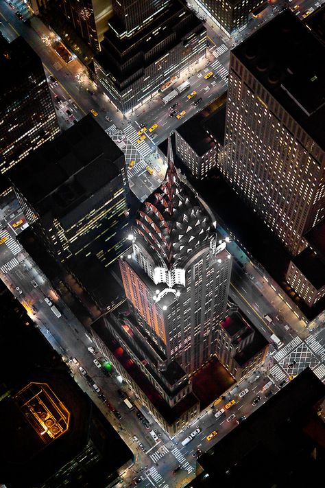 New York City Sparkles at Night (20 photos) - My Modern Metropolis New York City At Night, Photo New York, Voyage New York, Modern Metropolis, Interesting Pictures, City At Night, I Love Nyc, Empire State Of Mind, Chrysler Building