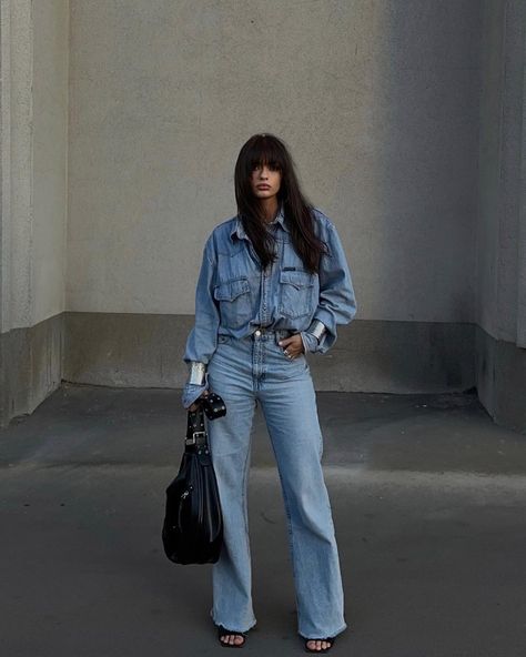 Full Denim Outfit Women, Denim Shirt Outfit Women, Full Denim Outfit, Denim Outfit Women, Denim Shirt Outfit, Ootd Women, Outfit Women, Going Out Outfits, Spring 2024