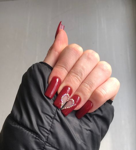 Red Nails With Heart Rhinestones, Red Heart Gem Nails, Nails With Hearts And Rhinestones, Red Nails With Jewels, Gem Heart Nails, Valentine Nails Square, Dark Red Valentine Nails, Red Nails Gems, Diamond Heart Nails