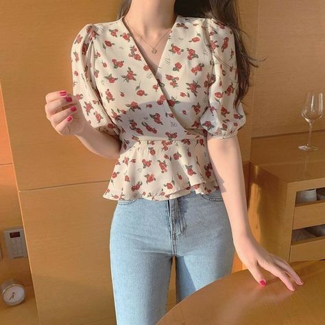 Tips Design, Korean Fashion Dress, Fashionista Clothes, Fashion Hacks, Korean Fashion Trends, Ulzzang Fashion, Kpop Fashion Outfits, Korean Outfits, Best Fashion