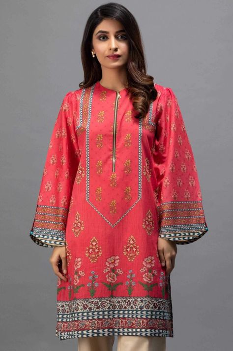 A beautiful shirt with a front zipper and beautiful digital print having marble balls for embellishment by Zeen eid collection 2019 is a must have eid kurti Ladies Kurti Design, Latest Dress Design, Stylish Short Dresses, Long Kurti Designs, Pakistani Dresses Casual, Pakistani Fashion Party Wear, Dress Neck Designs, Casual Wear Dress, Dress Design Patterns