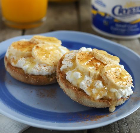 You can file this breakfast under “Sneaky ways to get your kids to like cottage cheese.” It’s our favorite breakfast for busy mornings. Cottage Cheese English Muffin, Cottage Cheese Toast Breakfast Ideas, English Muffin Toppings, English Muffin Ideas, Healthy English Muffin Breakfast, Cottage Cheese Toppings, Cottage Cheese And Honey, Breakfast Cottage Cheese, Cottage Cheese Toast