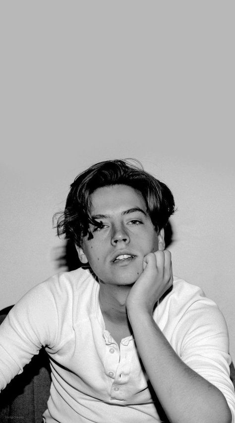 Jughead Jones Aesthetic, Hipster Haircuts For Men, Cole Sprouse Aesthetic, Cole Sprouse Wallpaper, Cole Spouse, Cole Sprouse Jughead, Cole M Sprouse, Dylan And Cole, Dylan Sprouse