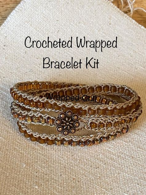 Crochet Bracelet Tutorial, Crochet With Beads, Wire Crochet Necklace, Crochet Bracelets, Crocheted Jewelry, Crochet Bracelet Pattern, Bracelet Crochet, Crochet Beaded Bracelets, Triple Wrap Bracelet