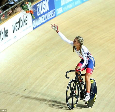 Multi-sport Event, Bradley Wiggins, Mark Cavendish, Tennis Trainer, Track Cycling, Bike Race, Female Cyclist, Black And White Film, Tough Guy