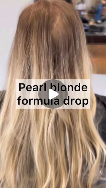 behindthechair.com on Instagram: "*Pearl Blonde formula drop 🫳 @hairbylisamathews  Breakdown: Partial foilayage using Redken flashlift leaving just enough depth to make her blonde pop more 💥  Tipped out ends and pulled foils to give her a more even blended blonde  Toning formula: I’v been using the new GRO series by @redken in all of my formulas lately. Seriously obsessed 🤩 09GRO & 010P (equal Parts)  The new shades produce a beautiful golden blonde shade with a soft subtle rose reflect resulting in a vibrant champagne blonde. Plus they have the added Bonder Inside 👍  Finished with the ABC leave in treatment that instantly makes the hair 10x smoother and protects from heat damage up to 450 degrees  #ShadesEQGoldRose  #Redken #AcidicBondingConcentrate #BTCxRedkenPartner #behindthechair Crystal Blonde Hair, Pearl Blonde Formula, Golden Blonde Formula, Pearl Blonde Highlights, Partial Foilayage, Pearl Blonde Hair, Blended Blonde, Brunette Roots, Champagne Blonde Hair