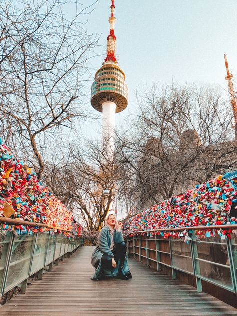 South Korea Seoul Tower traveling travel inspo wanderlust femmetravel Seoul Instagram Pictures, Seoul Photo Ideas, Korea Photo Ideas, Seoul Pics, Seoul Photoshoot, Seoul Aesthetic, Travel Seoul, Seoul Photography, Korea Photography