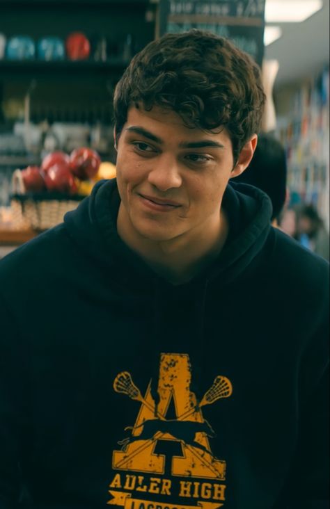 Peter Covinsky, Peter Kavinsky Wallpaper, Peter Kavinsky Aesthetic, Noah Centineo Aesthetic, Noah Centineo Peter Kavinsky, Ernie Und Bert, Peter Kavinsky, Jean Peters, Male Cartoon Characters