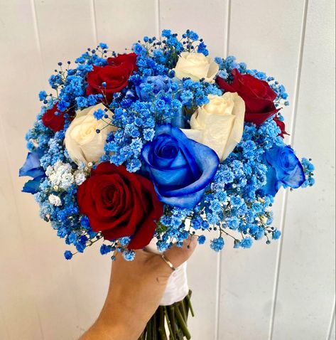 Red And Blue Rose Bouquet, Red And Blue Flowers Aesthetic, Red And Blue Bouquet Wedding, Blue And Red Flower Bouquet, Red And Blue Flower Arrangements, Blue And Red Quinceanera Ideas, White Rose Bouquet With Blue, Red And Blue Quinceanera Theme, Red And Royal Blue Wedding