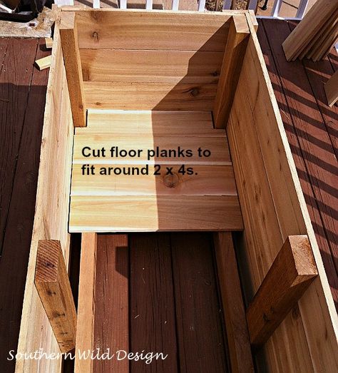 Diy Cedar Planter Box, Planter Box Designs, Cedar Planter Box, Building A Raised Garden, Cedar Planters, Diy Planter Box, Pallet Planter, Wood Planter Box, Raised Planter