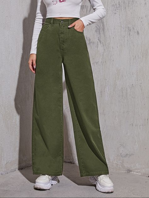 Outfits Pantalon Verde, Green Trousers Outfit, Green Jeans Outfit, High Wasted Jeans, Outfits Con Jeans, Denim Jeans Fashion, Green Trousers, High Rise Wide Leg Jeans, Cute Pants