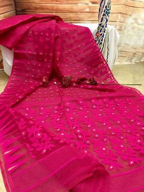 Pink Jamdani Saree Look, Dhakai Jamdani Saree Cotton, Jamdani Saree Bangladeshi, Jamdani Saree Dhakai, Saree Folding, Haldi Ideas, Bengali Marriage, Bangladeshi Saree, Dhakai Saree