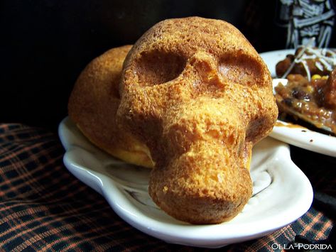 Halloween Dinner, Lifestyle Inspiration, Cornbread, Stew, French Toast, Toast, Butter, Bread, Lifestyle