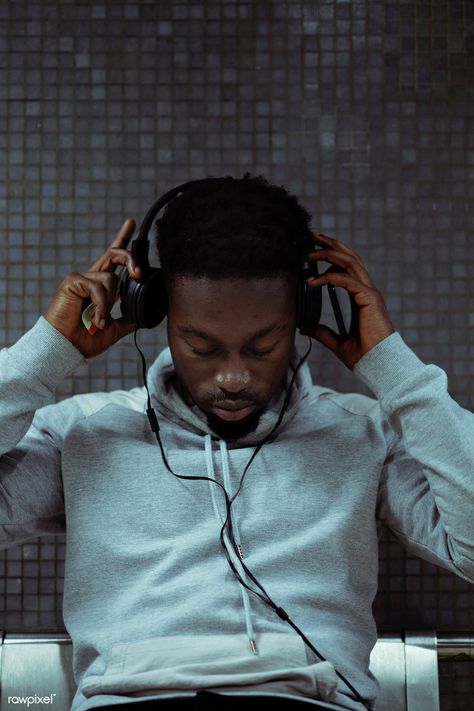 Man listening to music | premium image by rawpixel.com / eyeeyeview Music Photoshoot, Wearing Headphone, Music Headphones, About Music, Audio Sound, Man Images, Music Aesthetic, Music Photo, Music Photography