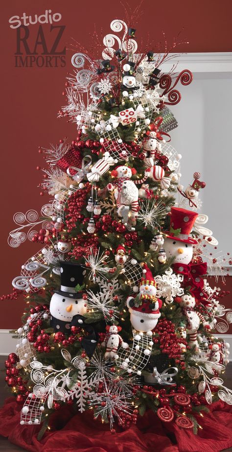 2013 Christmas Tree ~ cute idea for the kitchen Amazing Christmas Trees, Christmas Tablescape, Unique Christmas Trees, Christmas Tree Inspiration, Snowman Christmas Tree, Christmas Tree Ideas, Beautiful Christmas Trees, Christmas Tree Themes, Noel Christmas