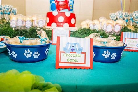 Blues Clues Desserts, Blues Clues Birthday Party Food, Blues Clues Party Food, Blues Clues Birthday Party, Birthday Candy Table, Blues Clues Birthday, Blue's Clues Birthday Party, Blue Clues, Clue Party