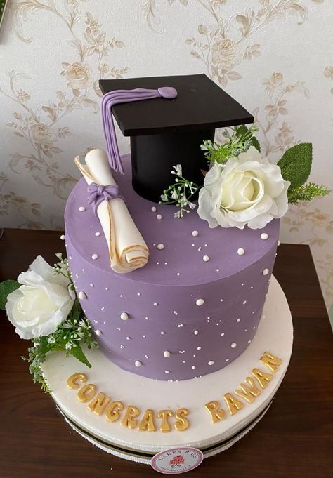 31 Best Graduation Party Ideas For A Day Of Unforgettable Fun Grad Cakes College, Grad Cakes Ideas, Simple Graduation Cakes College, Senior Cake Ideas, Purple And Gold Graduation Cake, Graduation Cake Simple, Graduation Cake 2023, Small Graduation Cakes, Graduation Cake Ideas 2023