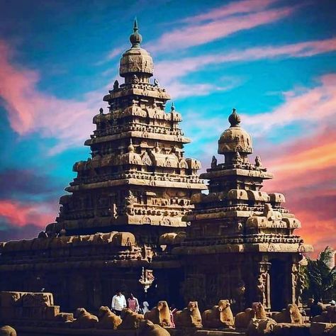 Shore Temple, Mamallapuram, Tamilnadu Temples In Tamilnadu, Tamilnadu Tourist Places, Kumari Kandam, Shore Temple, Hindu Architecture, Face Art Painting, Temple Drawing, Ancient Drawings, Ancient Indian Architecture