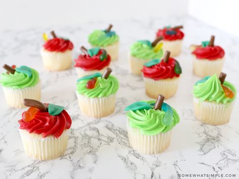 Apple Cupcakes for Back to School - #baking #fruit #fall #candy #food #desserts #cupcakes School Baking, Desserts Cupcakes, Apple Cupcakes, Fruit Shape, Flat Cakes, Candy Food, Fall Candy, Cake Maker, Mini Cupcake