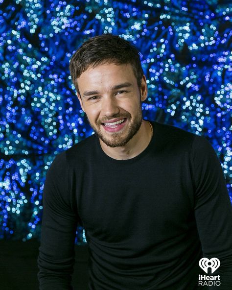 Liam Payne Smile, World Smile Day, You Are My Forever, Liam James, One Direction Pictures, Beach Ball, Save My Life, Cute Celebrities, Rest In Peace