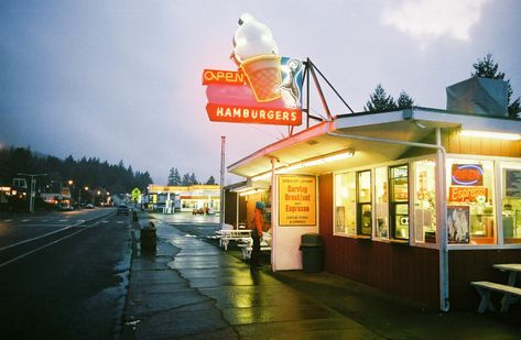 Cascade Locks Oregon, Small Town Aesthetic, Town Aesthetic, Americana Aesthetic, Whatever Forever, Small Town Life, Veronica Lodge, It Goes On, Night Aesthetic