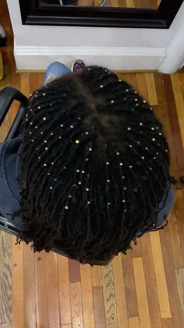 Sparkle Locs, Hair Sprinkles On Locs, Beads In Locs, Loc Decoration, Loc Sprinkles Locks, Beaded Locs, Braidlocs Journey, Beads On Locs, Microlocs Inspiration