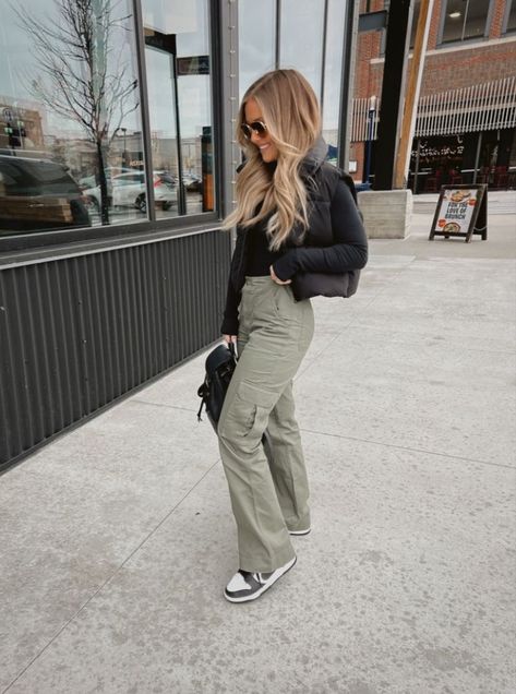 Womens 2023 Fall Outfits, Puffer Vest With Cargo Pants, Women’s Style Fall 2023, Work Outfits Women Casual Sneakers, Cargo Pants Styles For Women, Puffer Vest And Cargo Pants Outfit, Womens Cute Winter Outfits, Dress Pants Winter Outfit, Womens Fall Style 2023