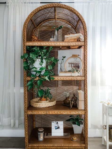 Styling Rattan Shelf, How To Style Rattan Shelves, Cane Shelf Styling, Boho Wicker Shelf, Arched Wicker Shelf, Rattan Bookshelf Styling, Rattan Shelf Decor, Rattan Shelf Styling, Wicker Shelf Styling