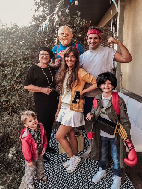 Goonies Family Costume, Goonies Family Halloween Costume, Goonies Halloween Costume, Goonies Characters, Goonies Costume, Goonies Halloween, 80s Movie Costumes, 80s Couples, Goonies Party