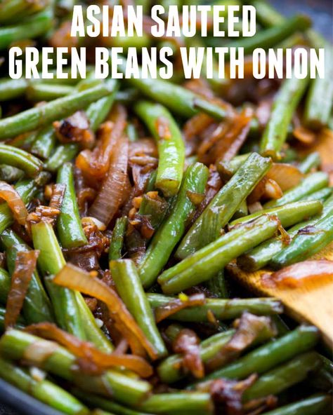 Chinese Sauteed Green Beans, Sauteed String Beans, Sauteed Green Beans Garlic Soy Sauce, String Beans Recipe Sauteed, Chinese String Beans, String Beans Recipe, French Green Bean Recipes, Sauté Veggies, String Bean Recipes