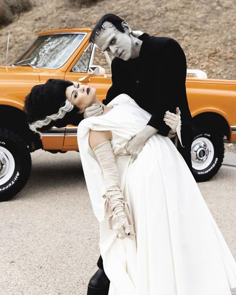 Kardashian Halloween Costume, Halloween Costume 2023, Bride Of Frankenstein Costume, Kourtney Kardashian And Travis Barker, Kourtney Kardashian And Travis, Frankenstein Costume, Classic Halloween Costumes, Monster Costumes, Bride Costume