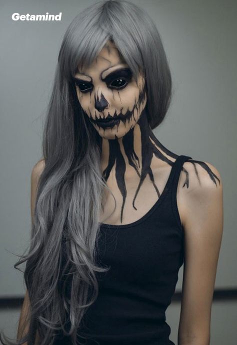 Halloween Zombie Makeup, Carnaval Make-up, Make Up Diy, Makeup Zombie, Halloweenský Makeup, Halloween Make-up Looks, Skeleton Face, Creepy Halloween Makeup, Pumpkin Queen