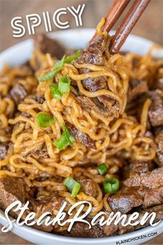 Spicy Steak Ramen Noodles – ready to eat in under 15 minutes! Only 7 ingredients! Such a great weeknight meal!! Skirt steak, hot sauce, Worcestershire sauce, garlic, onion, vinegar, ramen noodles and green onions for garnish. Can add green beans, broccoli, mushrooms, or asparagus. This is a great way to use up leftover steak. We ate this twice in one week. Everyone LOVES this easy noodle bowl!!  #steak #asian #ramen #noodles #recipe Steak Ramen, Onion Vinegar, Leftover Steak Recipes, Ideas Para La Cena, Spicy Steak, Ramen Recipes Easy, Skirt Steak Recipes, Leftover Steak, Noodle Recipes Easy