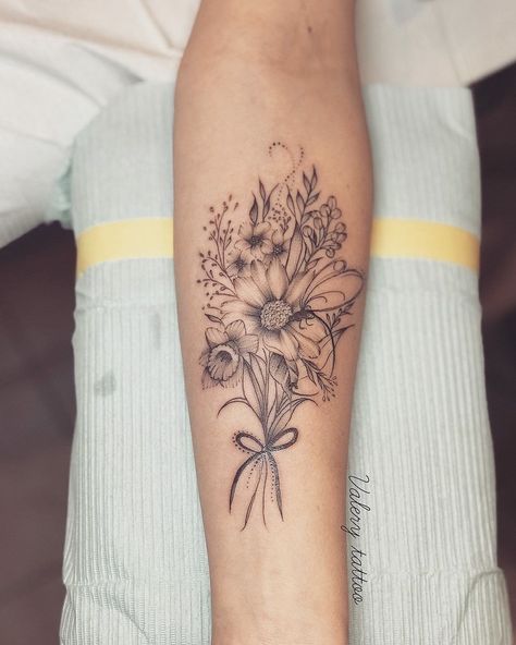 Floral Bouquet Tattoo Thigh, Birth Flower Tattoos On Leg, Flower Bouquet Tattoo Cover Up, Large Flower Bouquet Tattoo, Large Bouquet Tattoo, Fine Line Flower Bouquet Tattoo Arm, Floral Bouquet Tattoo Forearm, Bouquet Of Flowers Tattoo Forearm, Country Flower Tattoo