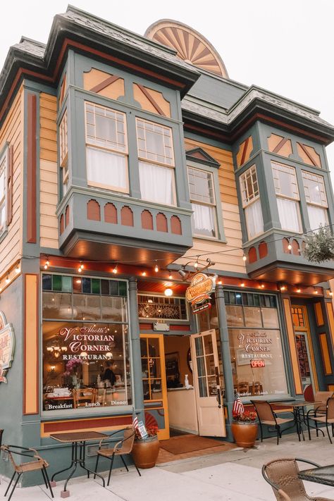 Best Restaurants In Monterey Ca, Things To Do In Monterey California, Monterey California Aesthetic, Monterey California Restaurants, Monterey Aesthetic, Monterey Bay California, Things To Do In California, California Coast Road Trip, California Aesthetic