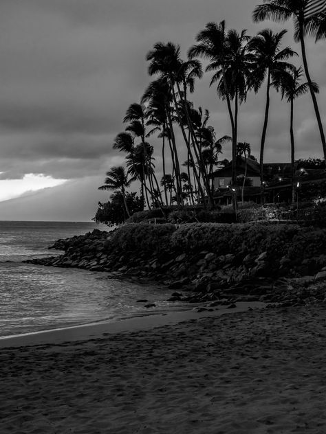 Hawaii, April 2016 Beach House Black And White, Hawaii Dark Aesthetic, Miracle Musical Wallpaper, Hawaii Black And White, Beach Nails Vacation, Musical Wallpaper, Nails Vacation, White Wallpapers, Miracle Musical