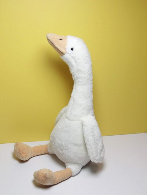 Goose Design Pet Plush Toy | SHEIN USA Goose Plush, Goose Design, Cute Potato, Pet Ducks, Designer Dog Collars, Diy Crochet Projects, Dog And Cat, Cute Plush, Animal Fashion