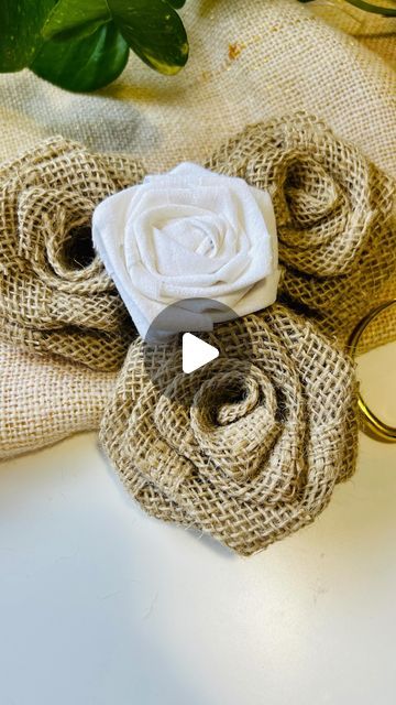 Burlap Diy, Burlap Roses, Burlap Flowers, Fabric Flowers Diy, Bear Pattern, Flowers Diy, Flower Making, Diy Handmade, Fabric Flowers