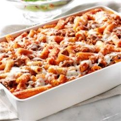 Quick and easy, this baked ziti will help save you time and be a hit with the family. Baked Pepperoni, Baked Rigatoni, Yummy Pasta, Ziti Pasta, Ziti Recipes, Baked Ziti Recipe, Baked Turkey, Money Saving Meals, Spicy Pork