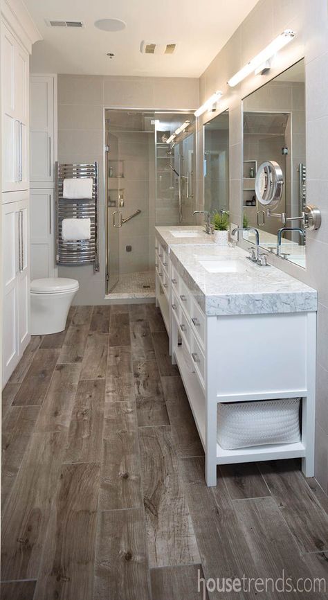 Makeover Kamar Mandi, Bad Inspiration, Decor Ikea, Interior Minimalista, Master Bath Remodel, Hus Inspiration, Bad Design, Bathroom Renos, Bath Tub